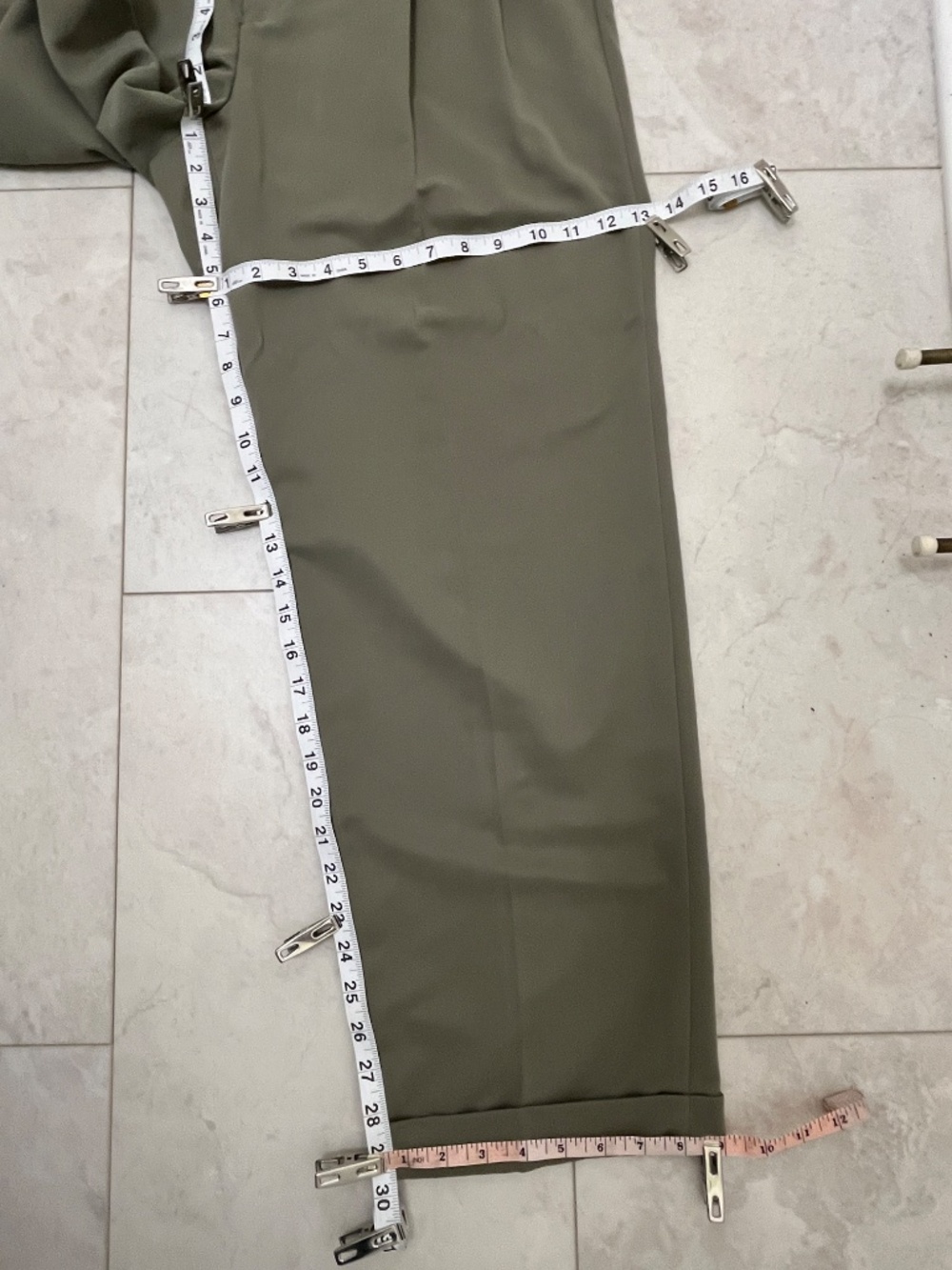Men's IZOD Green Pants 36W x 30L - Picture 15 of 15